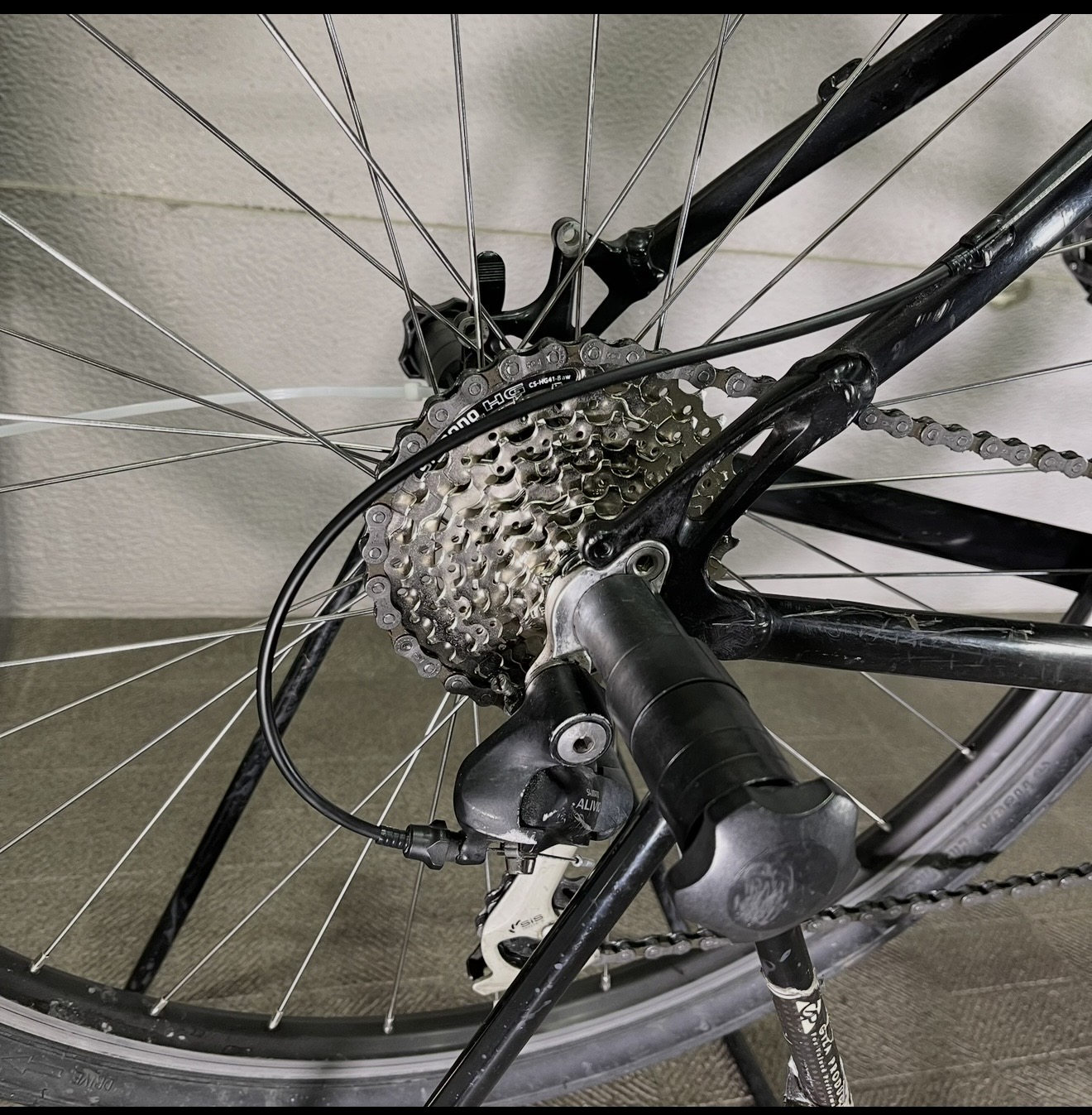 リフレッシュ後のTREK 4300のリア駆動系