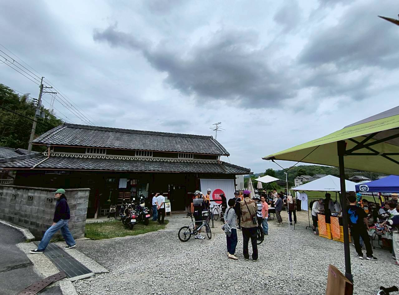 古民家を改装したBrio burger & bicycleの外観